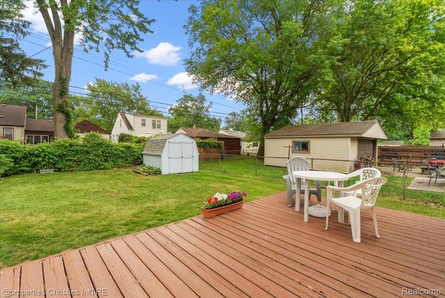 27428 Townley Street, Madison Heights, MI 48071