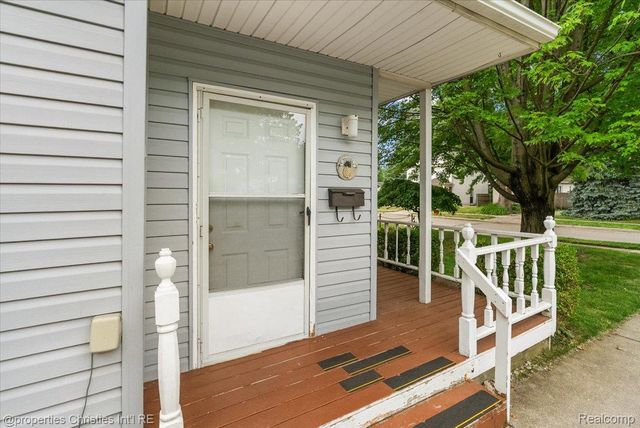 27428 Townley Street, Madison Heights, MI 48071