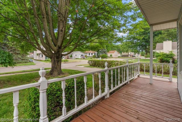 27428 Townley Street, Madison Heights, MI 48071