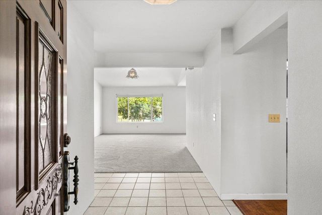 22082 Oleander Ave, Manteca, CA 95337