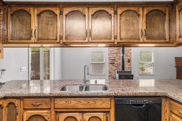 22082 Oleander Ave, Manteca, CA 95337