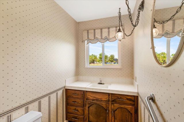 22082 Oleander Ave, Manteca, CA 95337