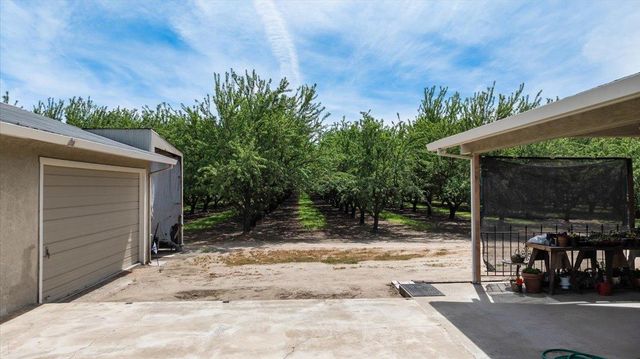 22082 Oleander Ave, Manteca, CA 95337