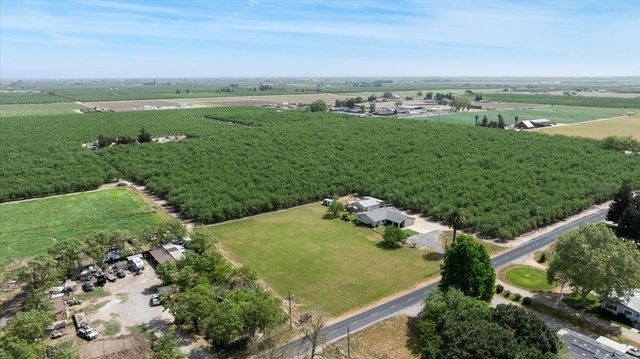 22082 Oleander Ave, Manteca, CA 95337