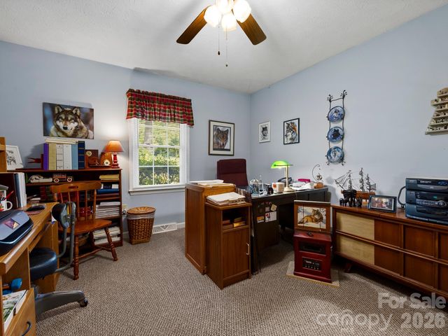 86 Debra Lane, Asheville, NC 28806