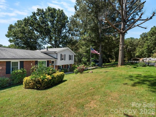 86 Debra Lane, Asheville, NC 28806