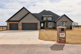2580 Sunset Court, Guthrie, OK 73044