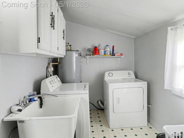 3123 Clayton Street, La Salle Township, MI 48133