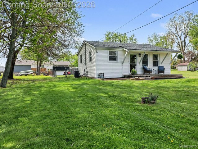 3123 Clayton Street, La Salle Township, MI 48133