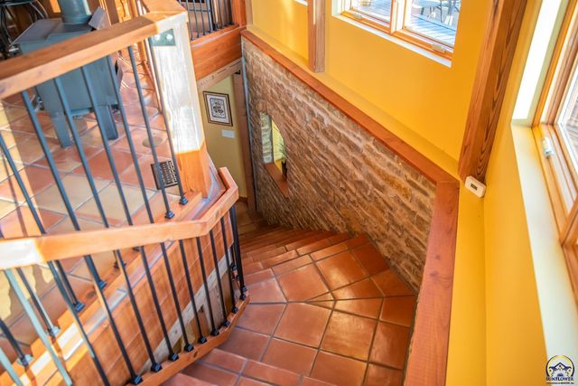 633 E 300 Rd, Overbrook, KS 66524