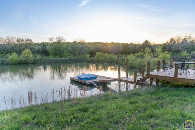 633 E 300 Rd, Overbrook, KS 66524