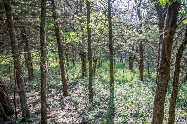 633 E 300 Rd, Overbrook, KS 66524