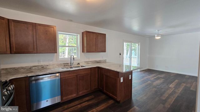 653 WEYMOUTH RD, Buena, NJ 08310