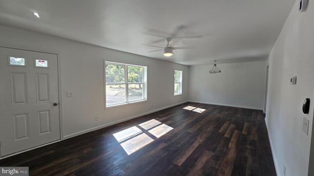 653 WEYMOUTH RD, Buena, NJ 08310