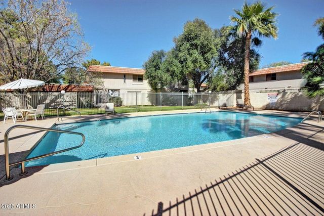 5625 S ADMIRALTY Court E E, Tempe, AZ 85283
