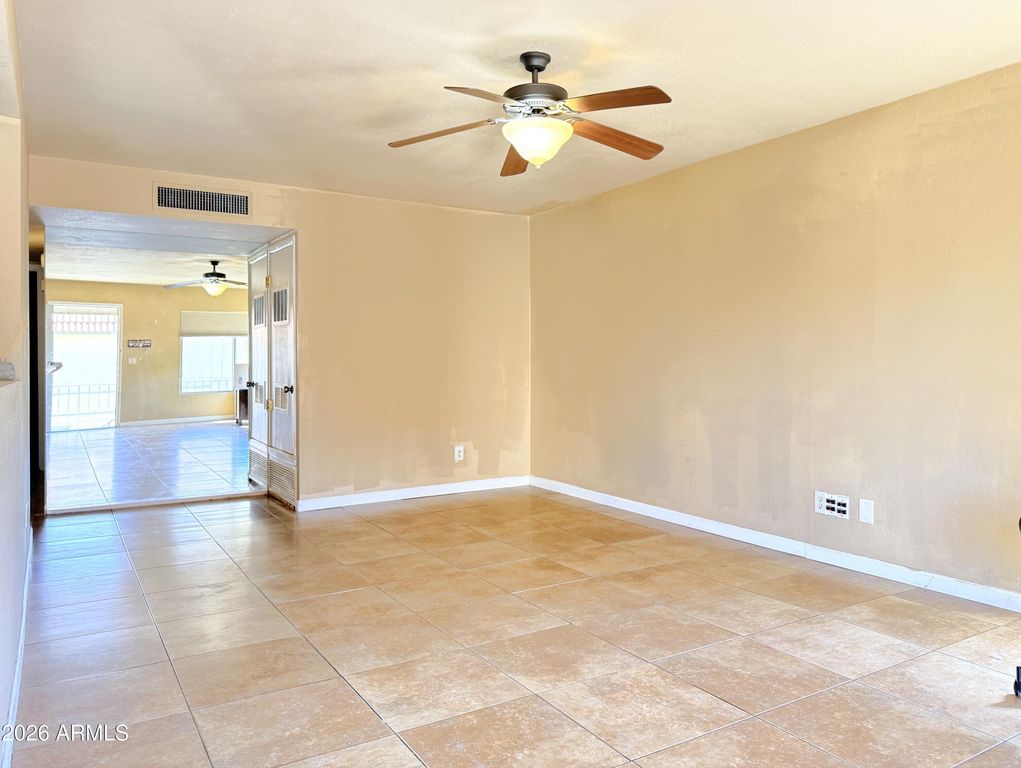 5625 S ADMIRALTY Court E E, Tempe, AZ 85283 — photo 3