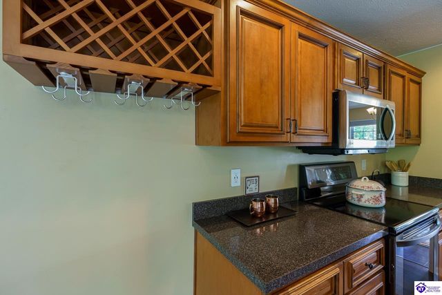 633 Wind Brook Drive, Elizabethtown, KY 42701