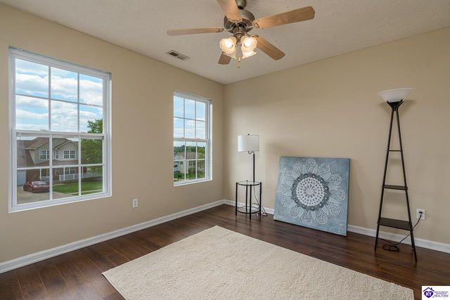 633 Wind Brook Drive, Elizabethtown, KY 42701