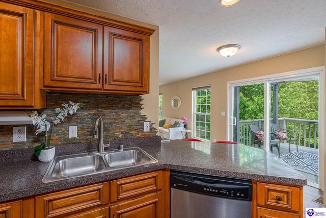 633 Wind Brook Drive, Elizabethtown, KY 42701