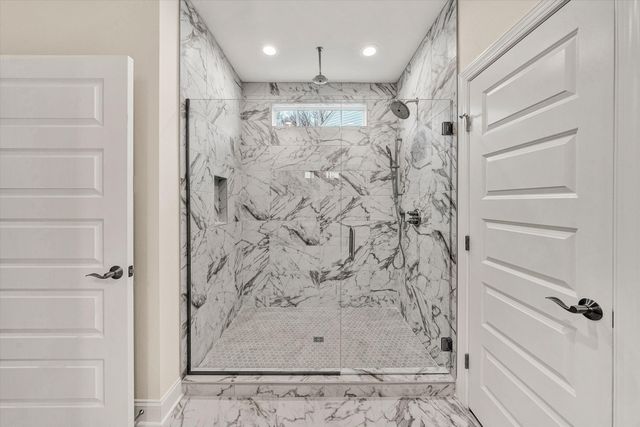 5007 Claremont CIR, Roanoke, VA 24014