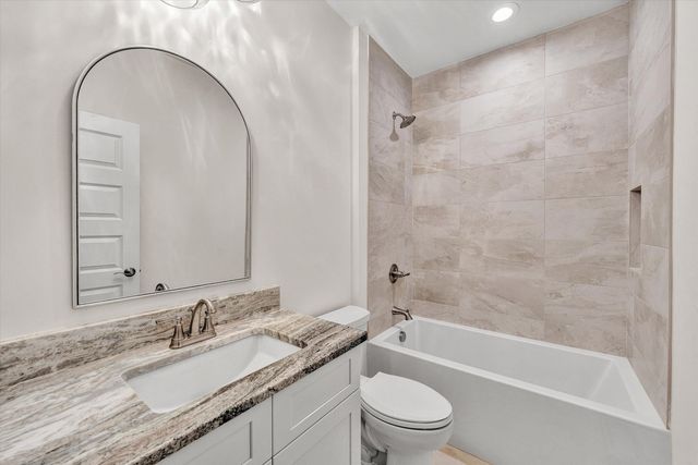 5007 Claremont CIR, Roanoke, VA 24014
