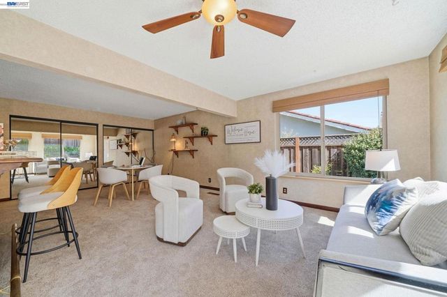 7738 Fairoaks Dr, Pleasanton, CA 94588