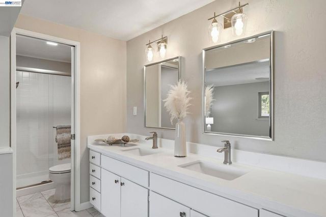 7738 Fairoaks Dr, Pleasanton, CA 94588