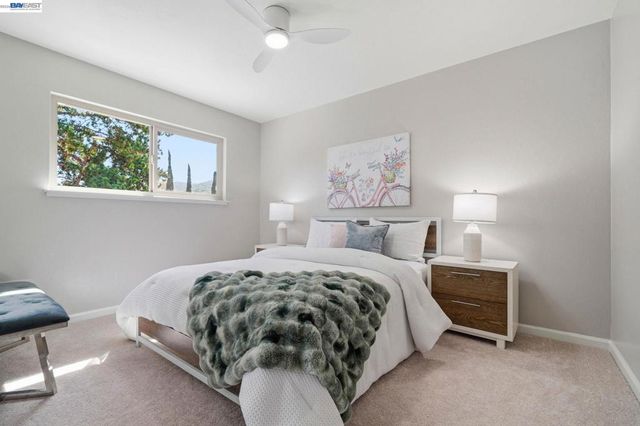 7738 Fairoaks Dr, Pleasanton, CA 94588