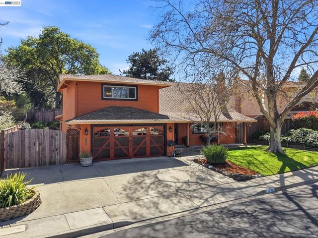 7738 Fairoaks Dr, Pleasanton, CA 94588