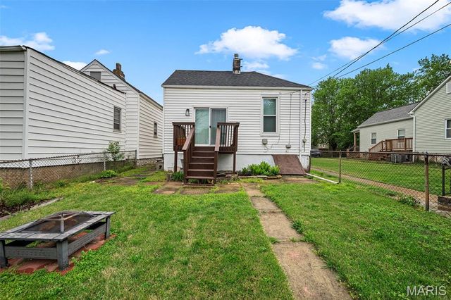 4747 Milentz Avenue, St Louis, MO 63116