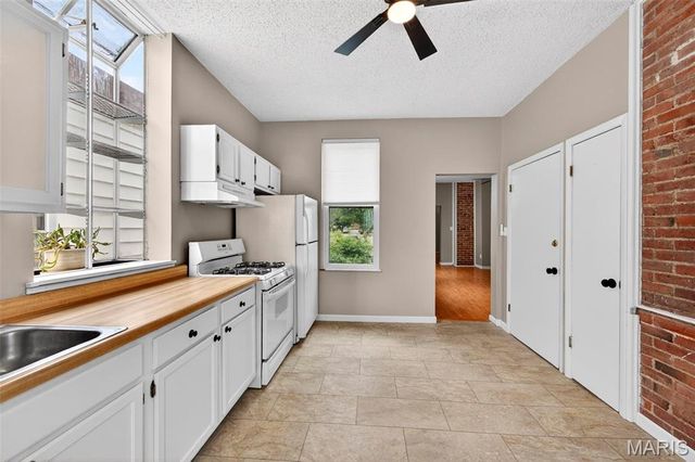 4747 Milentz Avenue, St Louis, MO 63116