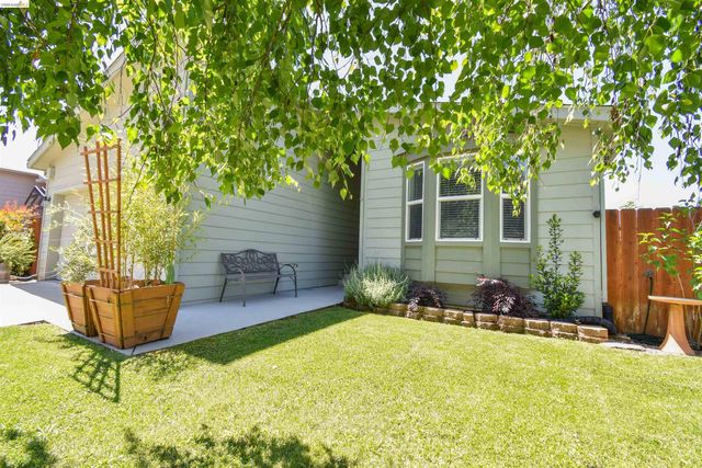 18598 Vista Dr, Jamestown, CA 95327