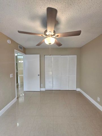 1421 WINDORAH Way A, West Palm Beach, FL 33411