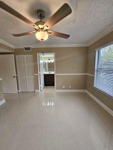 1421 WINDORAH Way A, West Palm Beach, FL 33411