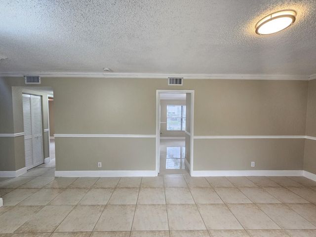1421 WINDORAH Way A, West Palm Beach, FL 33411
