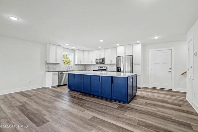 102 SW Yacht Drive, Oak Island, NC 28465