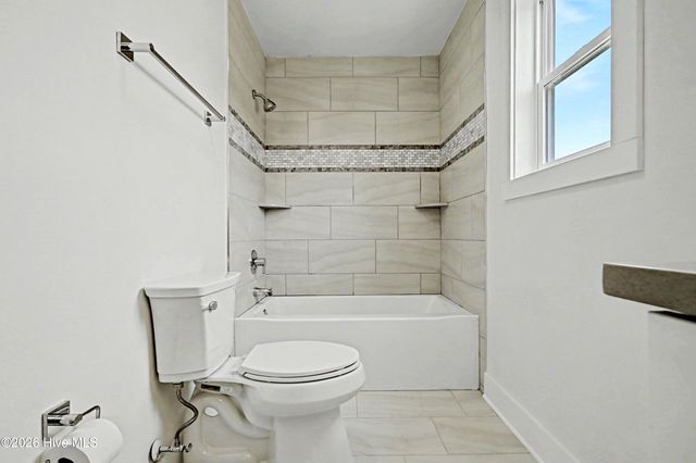 102 SW Yacht Drive, Oak Island, NC 28465