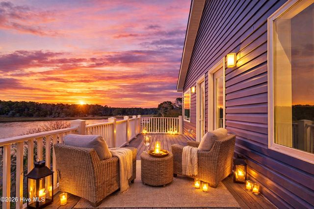 102 SW Yacht Drive, Oak Island, NC 28465