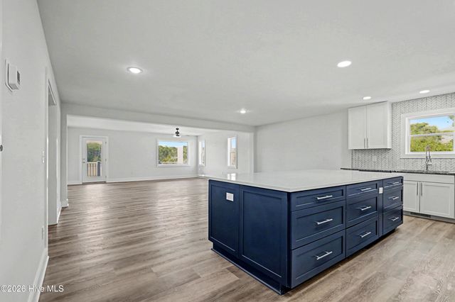 102 SW Yacht Drive, Oak Island, NC 28465