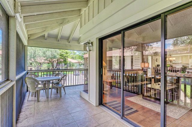 130 Brackenwood Road, Palm Beach Gardens, FL 33418