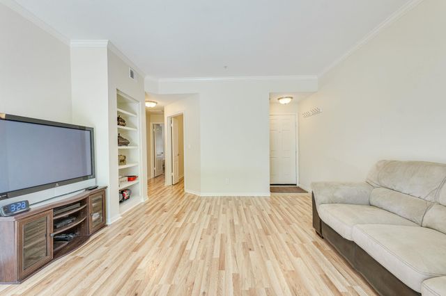 6000 Shepherd Mountain CV 807, Austin, TX 78730