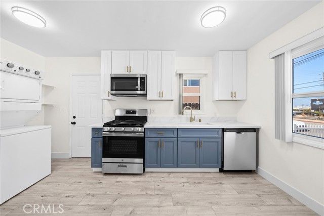 1612 Orange Ave, Costa Mesa, CA 92627