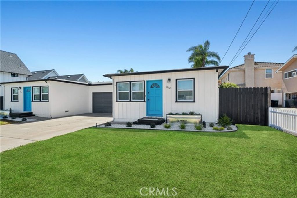 1612 Orange Ave, Costa Mesa, CA 92627