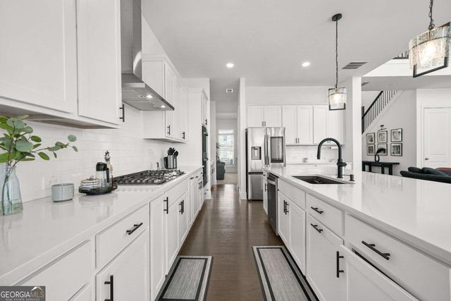 237 Tillman Pass, Woodstock, GA 30188