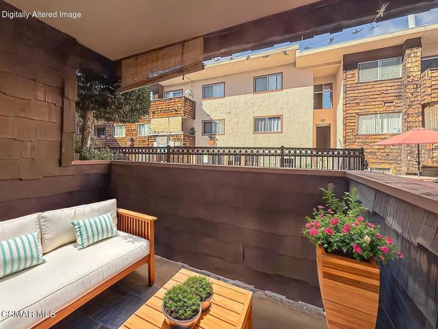 5349 Newcastle Avenue 28, Encino, CA 91316