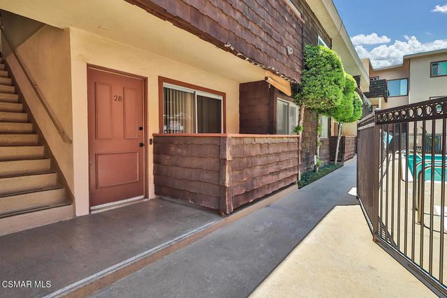 5349 Newcastle Avenue 28, Encino, CA 91316