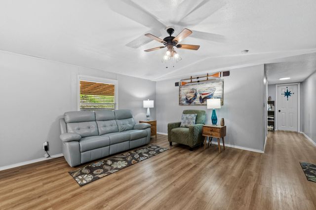 1120 Fm 222 Loop N, Coldspring, TX 77331