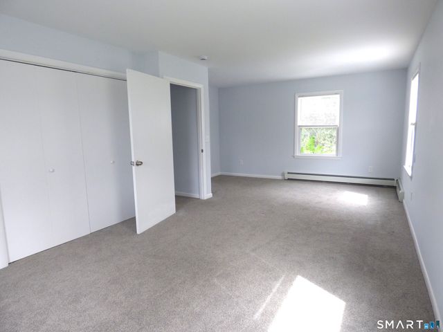 9 Evas Drive, Brookfield, CT 06804