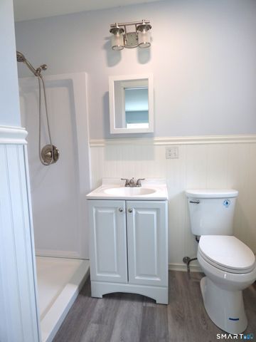 9 Evas Drive, Brookfield, CT 06804