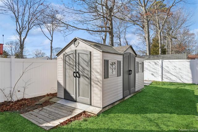 19 Flintlock Drive, Shirley, NY 11967